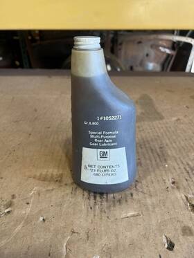 1052271 Chevrolet Gm Nos Multi Purpose Rear Axle Gear Lubricant Oil Posi 1052271 Chevrolet Gm Nos Multi Purpose Rear Axle Gear Lubricant Oil Posi