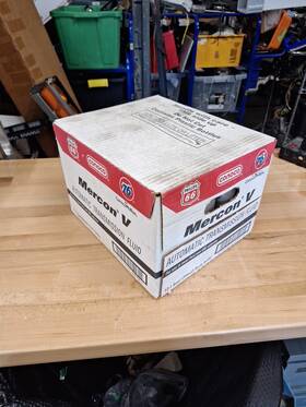 Conoco 075731155121 Mercon V Automatic Transmission Fluid Atf Case Of 12 1 Quart Plastic Bottles Nos