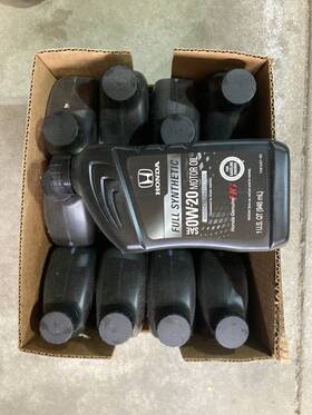 12345667890 Honda 12 1 Quart Bottles Of Ow-20 Full Synthetic Motor Oil 12345667890 Honda 12 1 Quart Bottles Of Ow-20 Full Synthetic Motor Oil