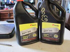2-loves Loves 731395 Diesel Anti Gel Winterizer Deicer.lubricator. 1qt- 250gallons 64 Oz 2-loves Loves 731395 Diesel Anti Gel Winterizer Deicer.lubricator. 1qt- 250gallons 64 Oz