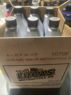 40708 Lucas Oil Full Case - 6 Quarts Synthetic Sae 10w-30 High Performance Motorcycle