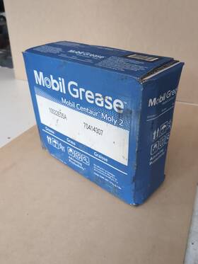 122167 Mobil Grease Center Moly 2 10 Pack 13.7 Oz Cartridges 122167 Mobil Grease Center Moly 2 10 Pack 13.7 Oz Cartridges