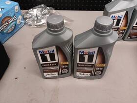 M8328b Mobil 1 - 5w30 Advanced Full Synthetic Truck And Suv