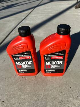 Xt-10-qmc Motorcraft 2 1 Quart Bottles Mercon Lv Atf Automatic Transmission Fluid