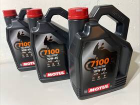 7100 Motul 374650247311 4t 10w40 100% Synthetic Motorcycle Engine Oil 3 Pack 4l Bottles- 12l 7100 Motul 374650247311 4t 10w40 100% Synthetic Motorcycle Engine Oil 3 Pack 4l Bottles- 12l