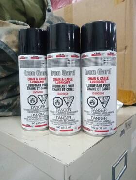B505500 New Holland 3 Pack Iron Gard Chain And Cable Lubricant 12 Oz 1090