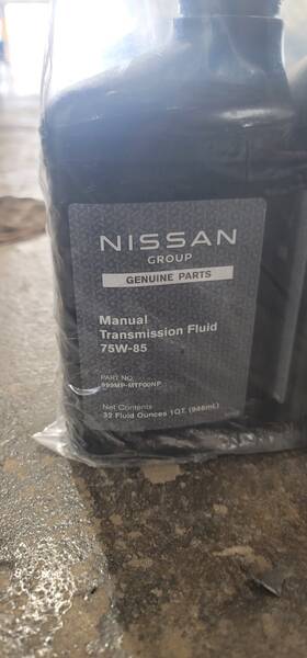 999mtf00np Nissan 6 Quarts Of 75w-85 Manual Transmission Fluid For Infiniti New Oem 999mtf00np Nissan 6 Quarts Of 75w-85 Manual Transmission Fluid For Infiniti New Oem
