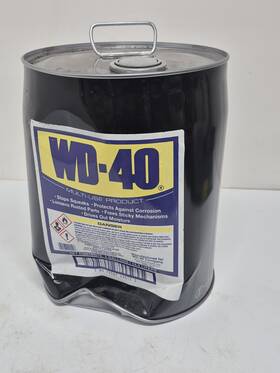Wd-40 Shell 10117 Multi-use Product 5 Gallon Pail Dented Wd-40 Shell 10117 Multi-use Product 5 Gallon Pail Dented