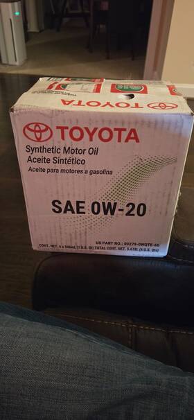 00279-0w0te-6s Toyota 6qts Of Synthetic Motor Oil Sae 0w-20