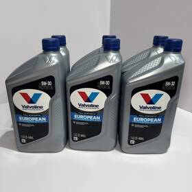 787301 Valvoline Genuine European Full Synthetic 5w30 Motor Oil Total Of 6 Bottles
