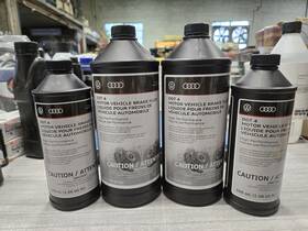 B-000-750-1l-dsp Vw/audi Genuine Oem Dot 4 Motor Vehicle Brake Fluid- Lot Of 3l