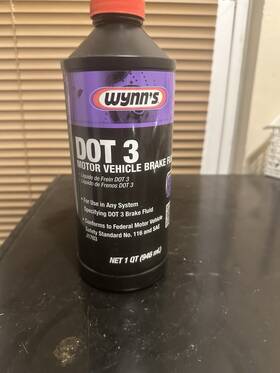 53052a Wynns Brake Fluid Dot 3 1 Quart 946ml 53052a Wynns Brake Fluid Dot 3 1 Quart 946ml