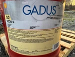 Pack Of Shell Gadus S2 V220 Grease, - 110LBS Keg (16 Gallon) 550026815. Fixed Price $1360.00.